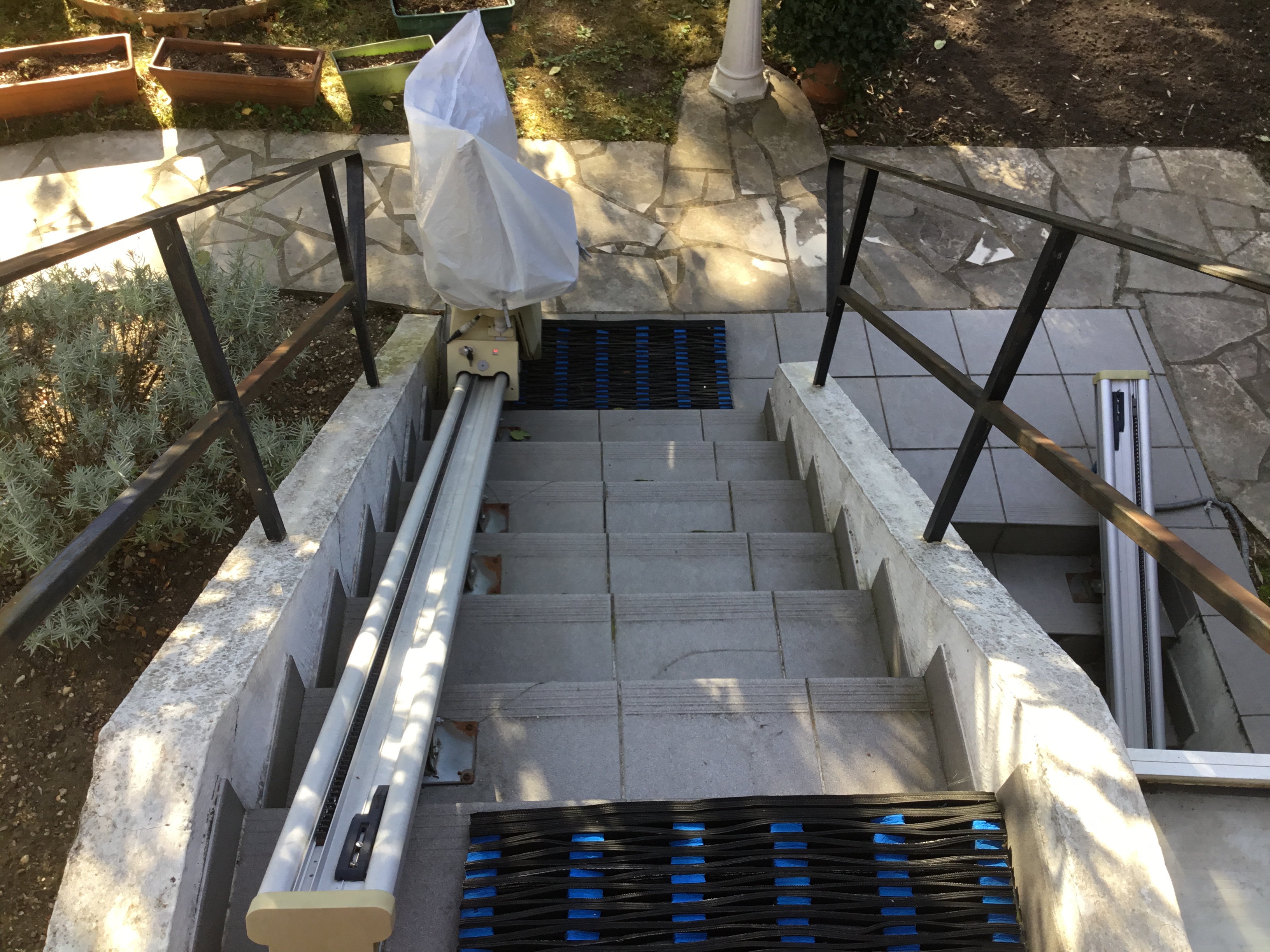 Installation monte-escalier S100 exterieur 1