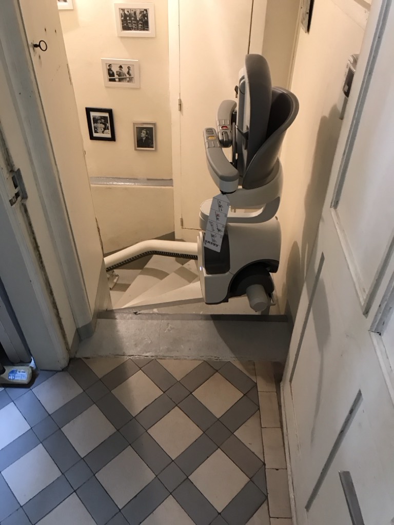 Installation monte-escalier S150 1